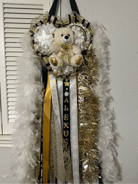 Other - HOMECOMING MUM